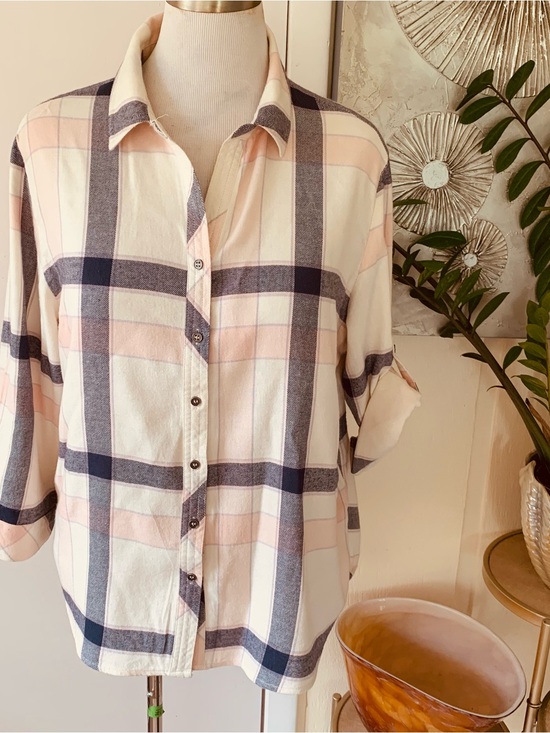 Hester & Orchard Tops - Hester & Orchard  Cotton/Rayon Blend Roll Tab Sleeve High-Low Button up Top XL